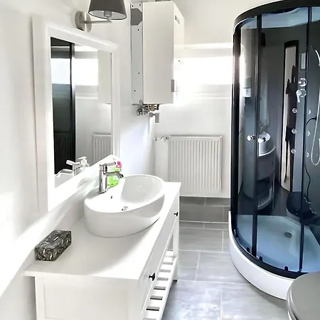 Holiday home Ferienhaeuser Insel Usedom Haus Samara 8 - Blick Aufs Achterwasser! Whirlpool Und Sauna Lutow