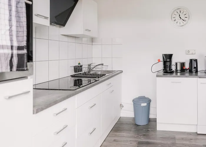 Ferienhaeuser Insel Usedom Haus Samara 8 - Blick Aufs Achterwasser! Whirlpool Und Sauna Holiday home Lutow