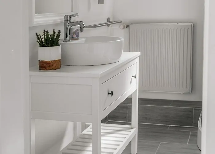 Holiday home Ferienhaeuser Insel Usedom Haus Samara 8 - Blick Aufs Achterwasser! Whirlpool Und Sauna Lutow